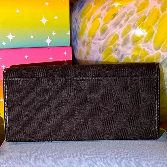Gucci Monogrammed Bifold Black Canvas Wallet - Picture 2 of 9